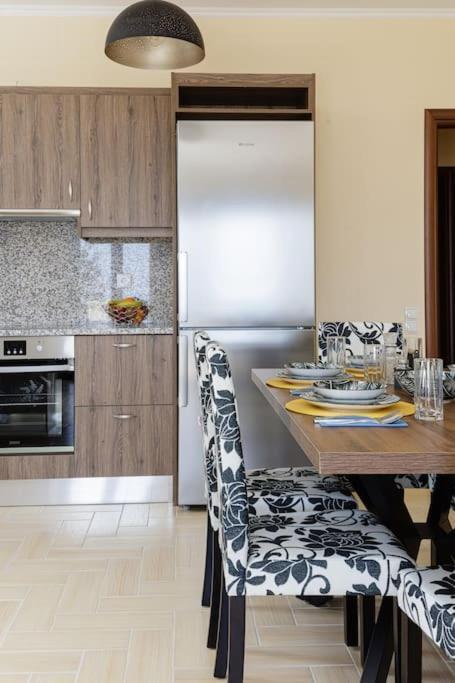 Апартаменты Galini House Tria Monastiria Экстерьер фото